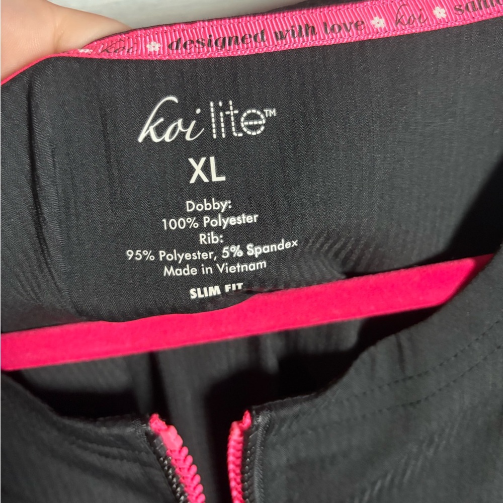 Lot Of 2 Black Scrub Tops Nursing Medical Koi Lite Heartsoul
Both size X-Large - Picture 5 of 8